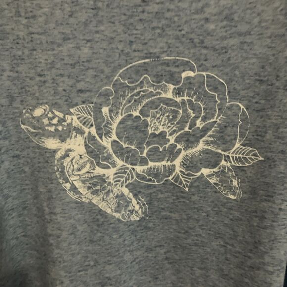 Reel Legends Shirt 2X Women Blue V Neck Turtle Print Outdoor Lightweight Beach - Picture 2 of 4